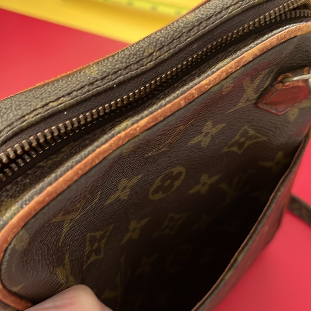 Louis Vuitton cross body Bag vintage - Picture 12 of 12